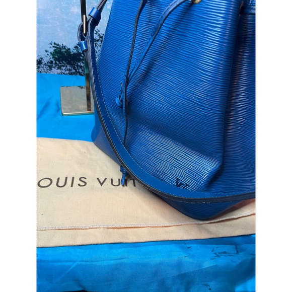 Louis Vuitton Epi Leather Petit Noe Bucket Bag Blue Vintage (LVb2) - Picture 7 of 15